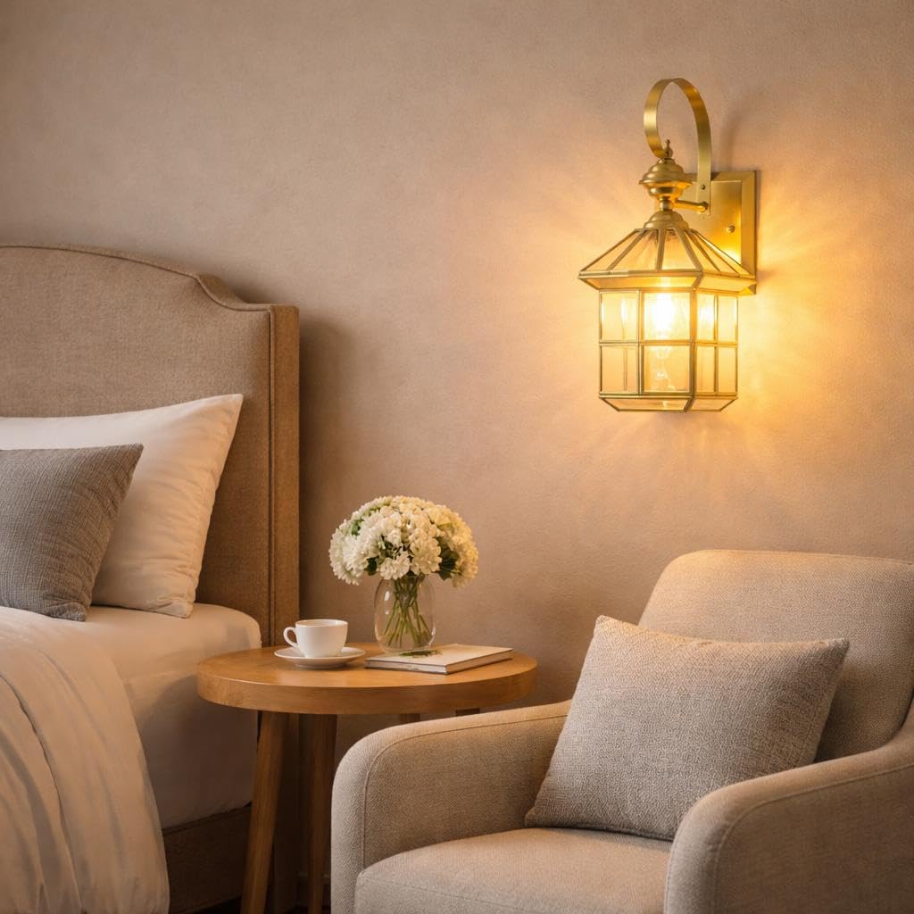 Golden Vintage Wall Light