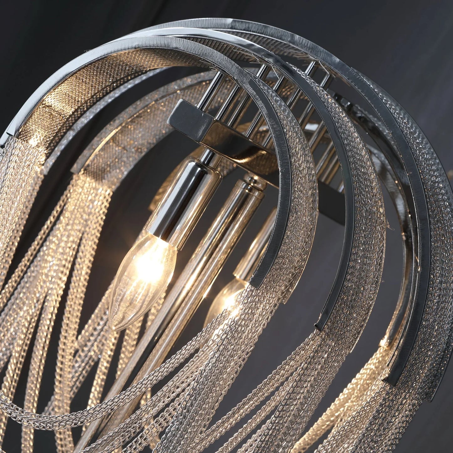 Chain Luxe Table Lamp