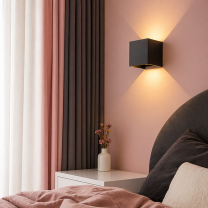 Archéon Outdoor Wall Light
