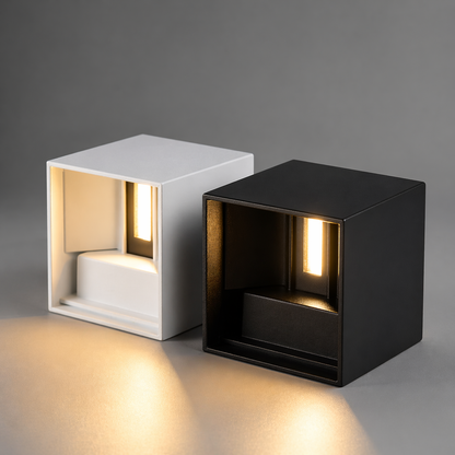 Archéon Outdoor Wall Light