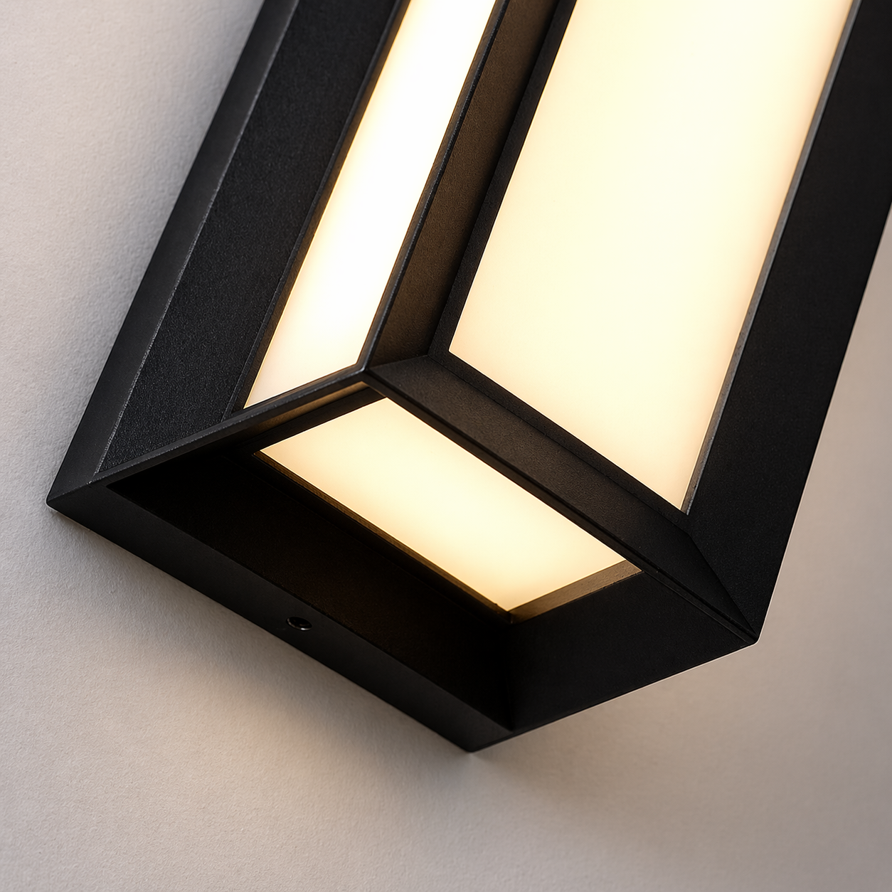 Nuvira Façade Light