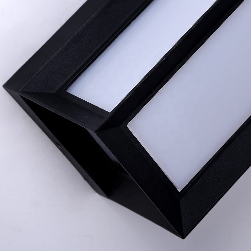 Nuvira Façade Light
