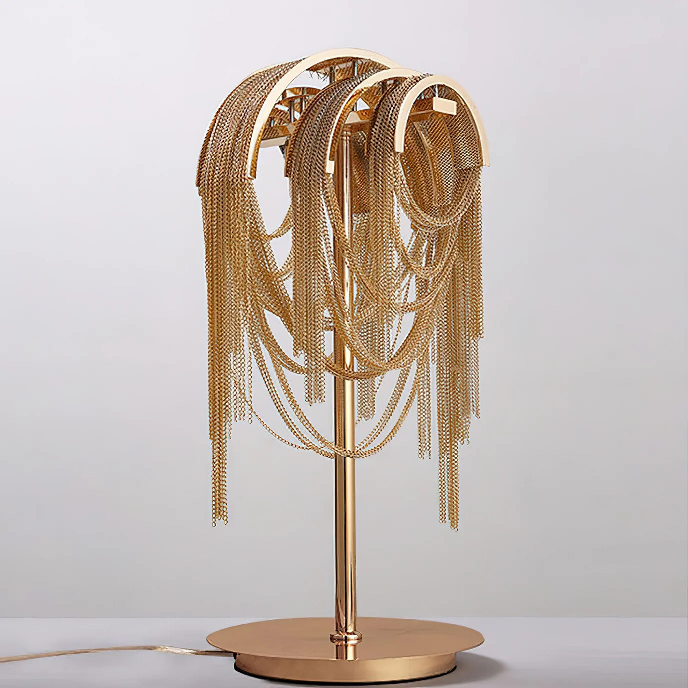 Chain Luxe Table Lamp