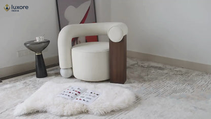 Plushé Royale Lounge Armchair